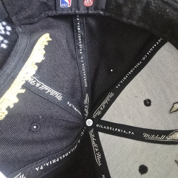 Mitchell and Ness RAPTORS Snapback - Picture 5 of 5